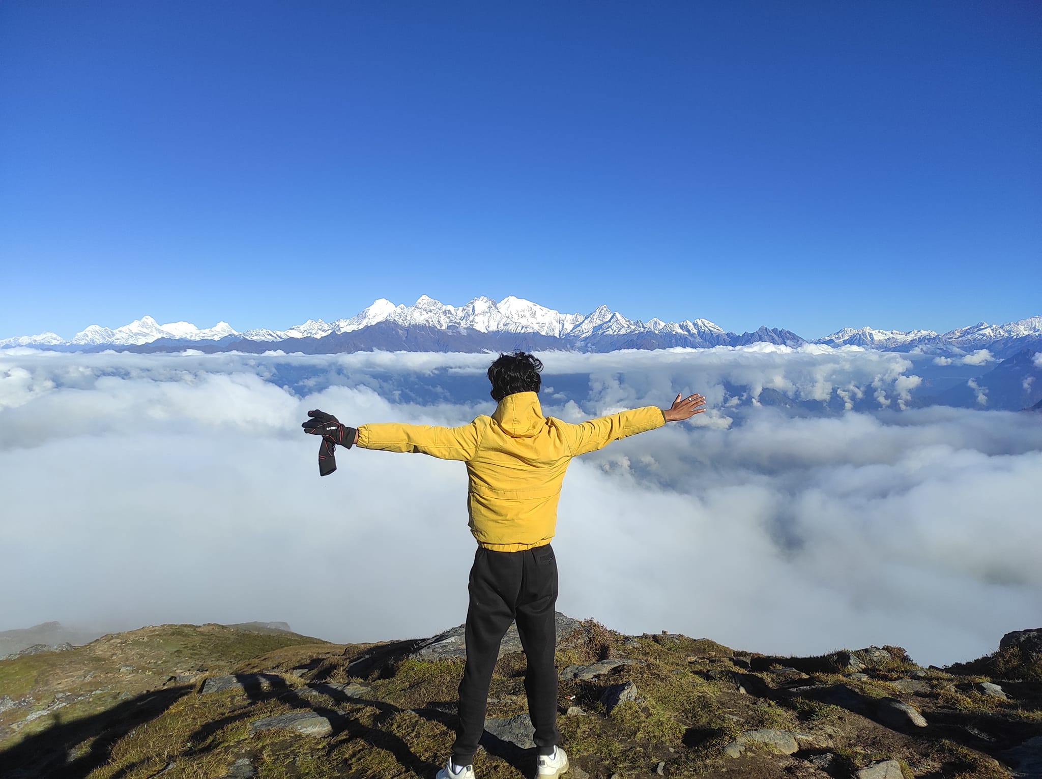 गोसाईंकुण्ड ः तस्बिर / मनिष सापकोटा
